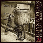 Gunnareiden "Chinese Democracy" -albumin kansikuvassa näkyy harmaasävyinen valokuva polkupyörästä, jonka tarakalla suuri oljista kasattu laatikkomainen astia. Pyörän takana seinään on tuherrettu mustin kirjaimin, että "Guns N' Roses". Bändin logo kuvan oi