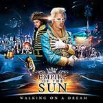 Empire of the Sunin debyyttialubmin "Walking on a Dream" etukannessa näkyy kaksi miestä, jotka seisovat yötaivasta vasten futuristisessa ja abstraktissakin ympäristössä. Taustalla suuri kaupunki sinisen meren rannalla.
